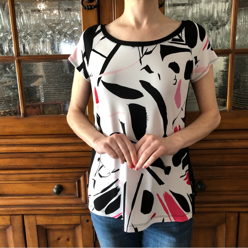 EUC Joseph Ribkoff Black & White Graphic Tee